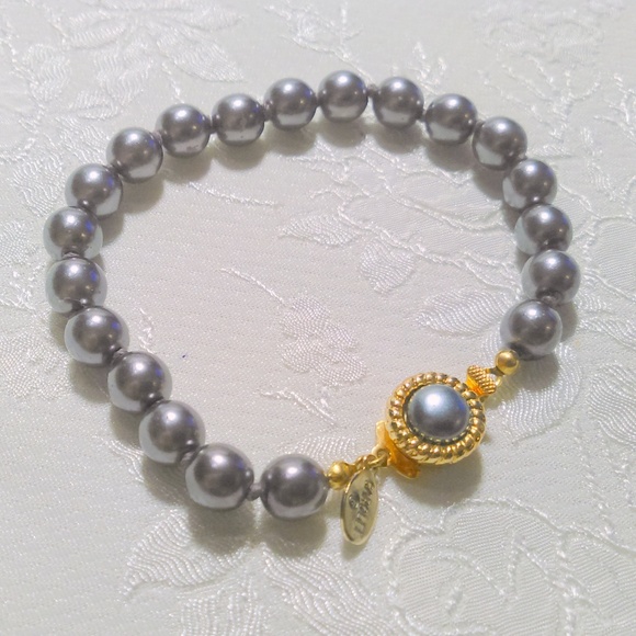 Carolee Black Glass Pearl Hand Knotted Bracelet - Picture 1 of 4